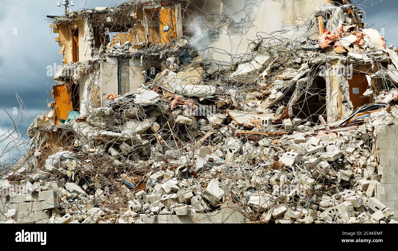 Demolition of old hotel. Kitchener Ontario Canada Stock Photo Alamy