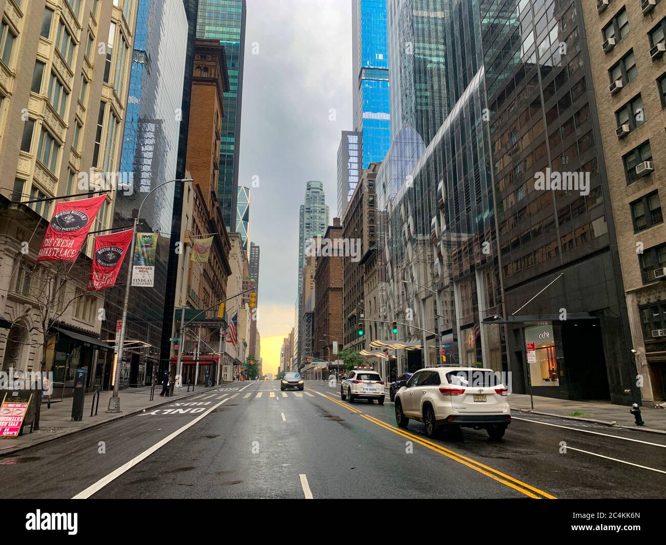 New York, New York, USA. 27th June, 2020. NEW) Light rain in New York
