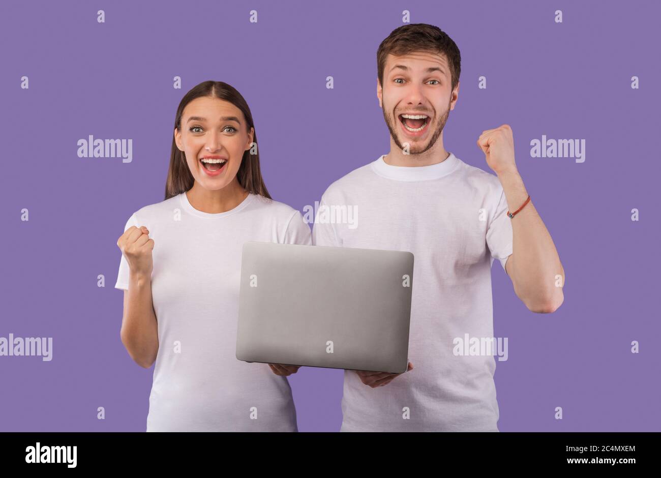 Ecstatic couple joy hi-res stock photography and images - Alamy