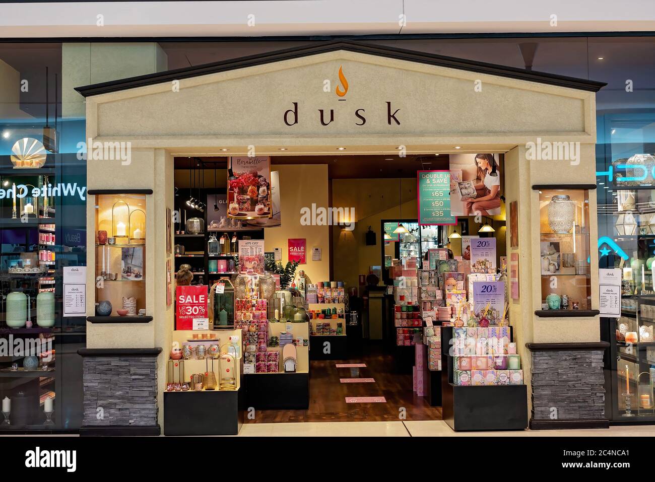 Stockland shopping centre hires stock photography and images Alamy