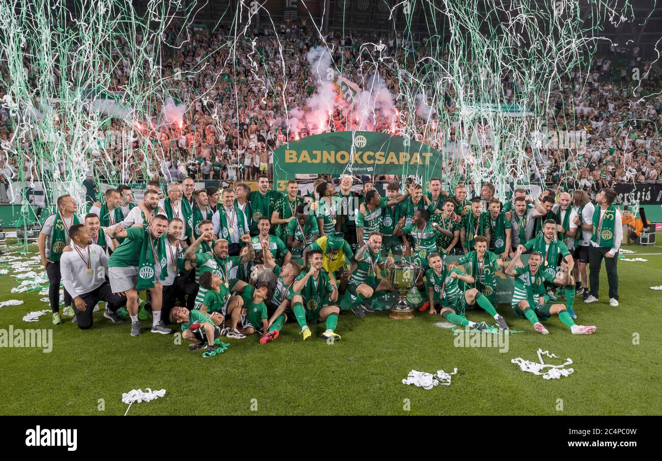 BUDAPEST, HUNGARY - APRIL 2: Krisztian Lisztes of Ferencvarosi TC  celebrates with teammates after scoring a goal during the Hungarian OTP  Bank Liga match between Ferencvarosi TC and MOL Fehervar FC at