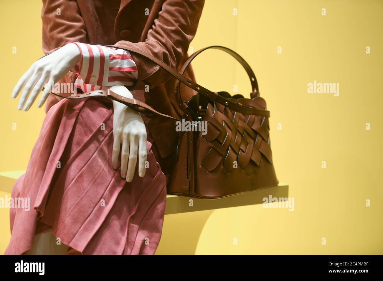 13 Most Popular Bags and Trending Womens Handbags