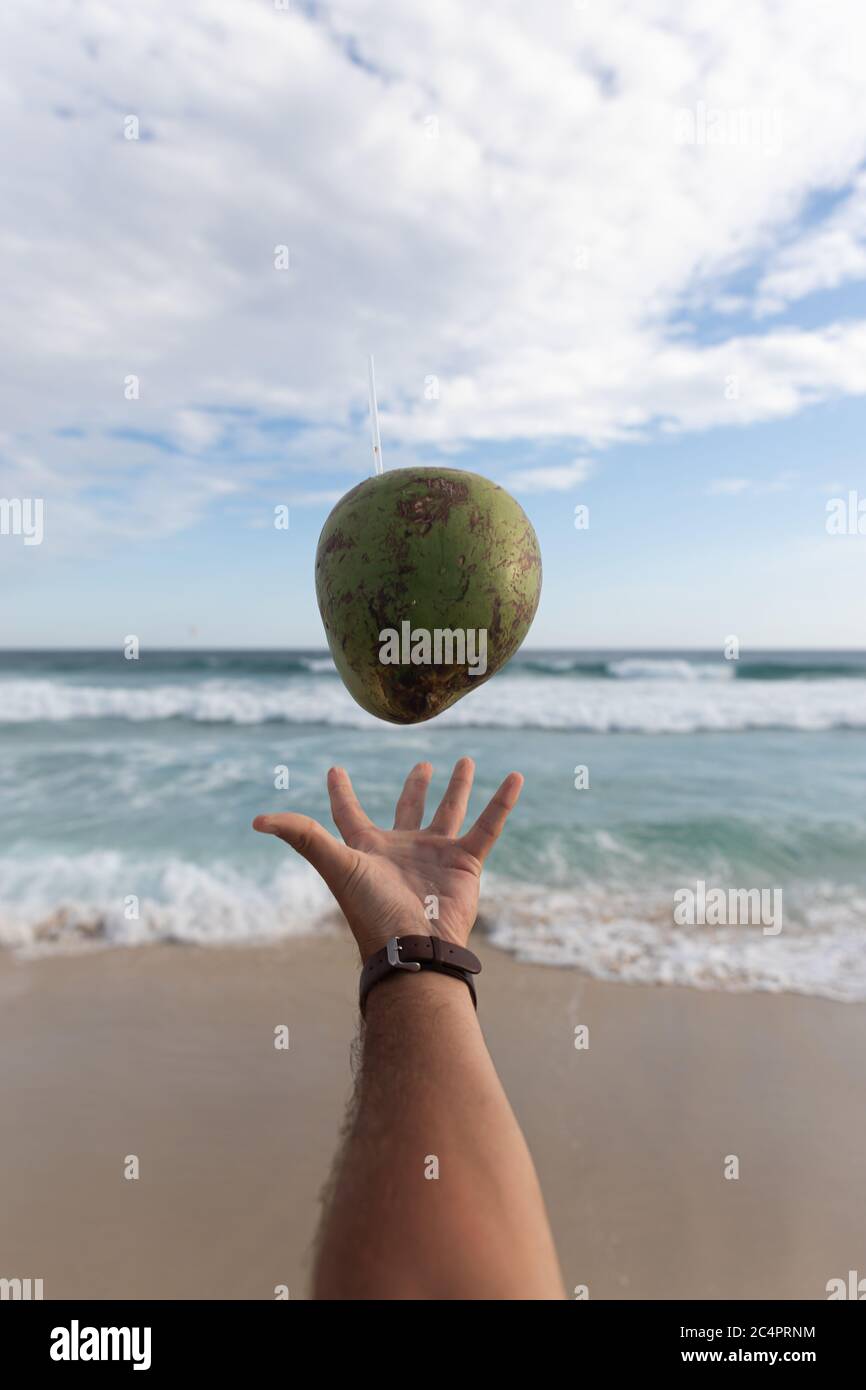 agua de coco en las playas de brasil Stock Photo