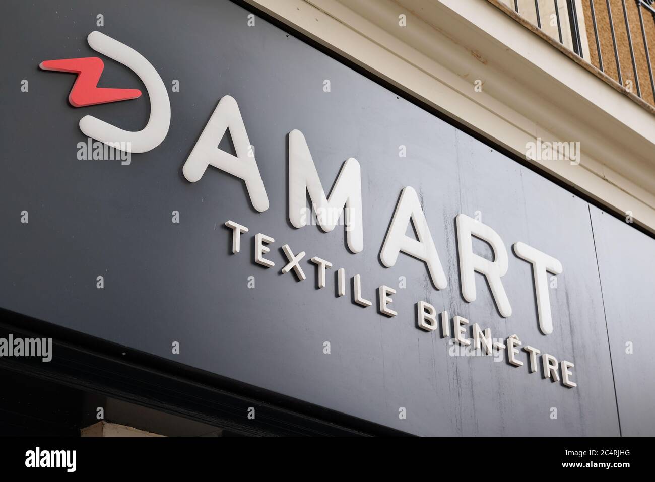 Bordeaux , Aquitaine / France - 06 20 2020 : Damart logo sign store in city  street Stock Photo - Alamy