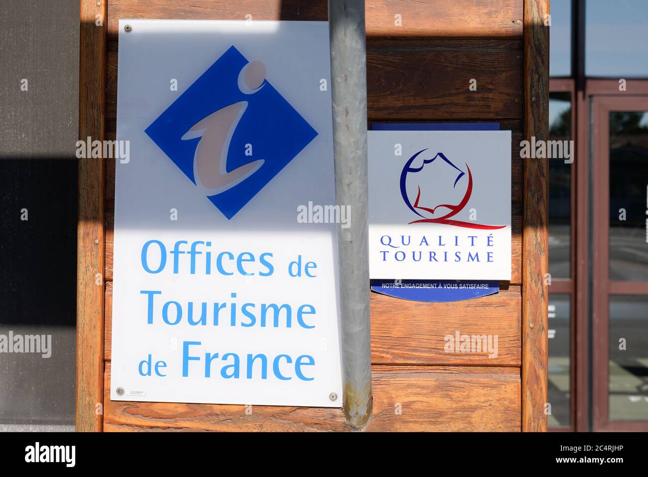 Bordeaux , Aquitaine / France - 06 20 2020 : office de tourisme sign and Qualite Tourisme logo of French agency and tourism office Stock Photo