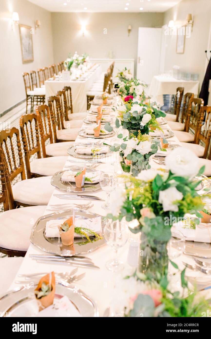 Wedding dining table. Rustic wedding Stock Photo Alamy