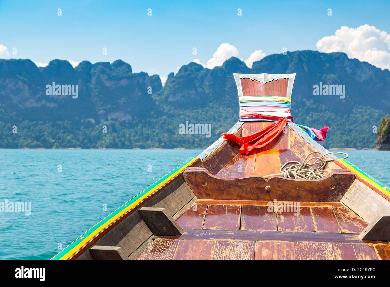 Long tail boat on lake cheow lan hi-res stock photography and images ...