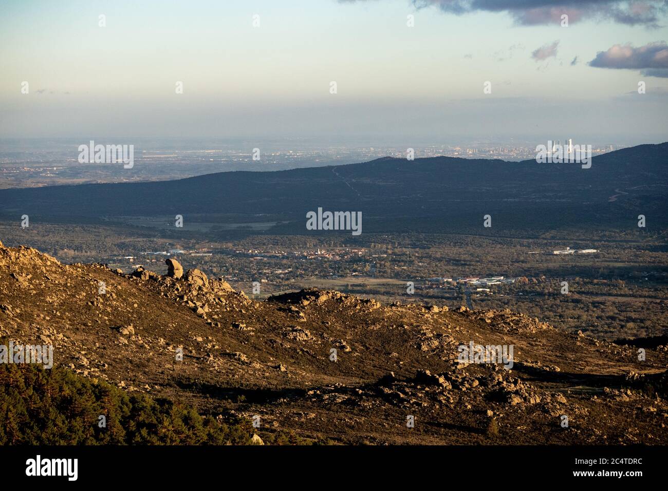 Ravine wide shot hi-res stock photography and images - Alamy