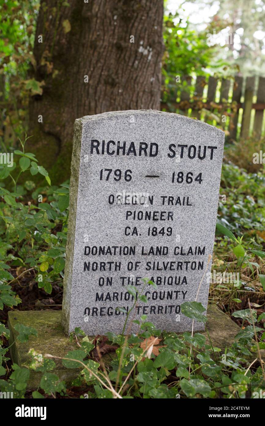 The Grave Of Richard Stout An Oregon Trail Pioneer In The Masonic Cemetery In Eugene Oregon