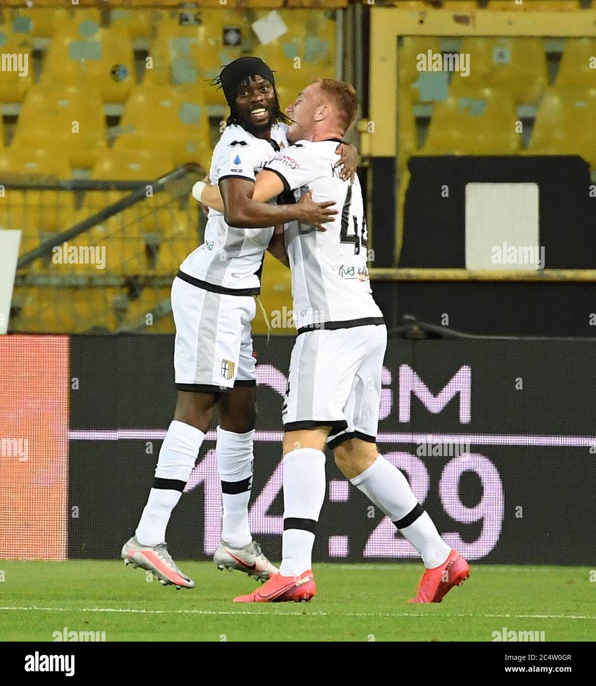 Parma, Italy. 28th June, 2020. Parma's Gervinho celebrates his goal with Dejan Kulusevski (R) during a Serie A match between Parma and Inter Milan in Parma, Italy, June 28, 2020. Credit: Alberto Lingria/Xinhua/Alamy Live News Stock Photo