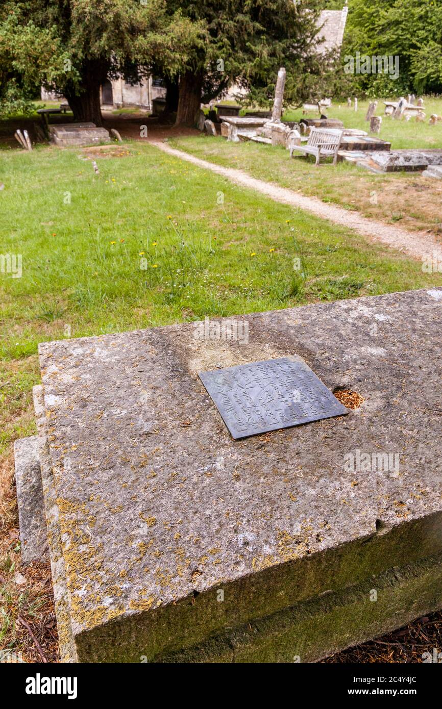 Grave of Ernest Gimson the Arts & Crafts architect & furniture designer in the churchyard of St Kenelms church in the Cotswold village of Sapperton Stock Photo