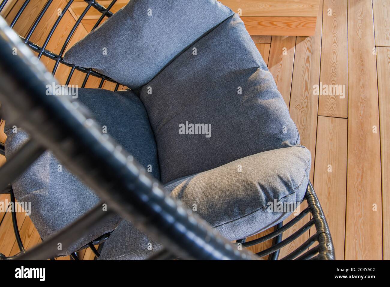 Hanging chair hi-res stock photography and images - Alamy