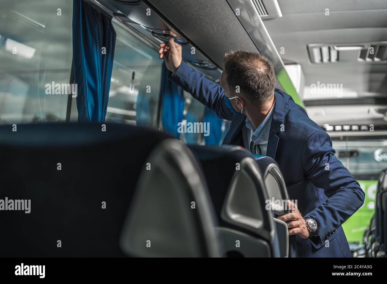 Bus driver fan hi-res stock photography and images - Alamy