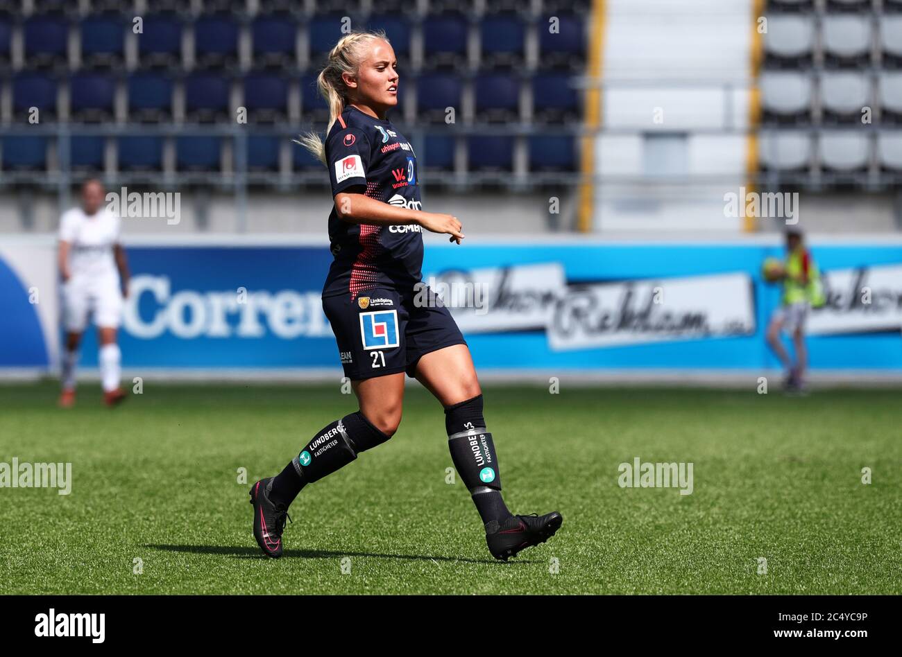 Linkoping 0627 Match In The Damallsvenskan Between Linkoping Fc Vaxjo Dff At Linkoping Arena Linkoping No 21 Alva Selerud Photo Jeppe Gustafsson Stock Photo Alamy Linkoping 0627 Match In The Damallsvenskan Between Linkoping Fc Vaxjo Dff At Linkoping Arena Linkoping No 21 Alva Selerud Photo Jeppe Gustafsson Stock Photo Alamy