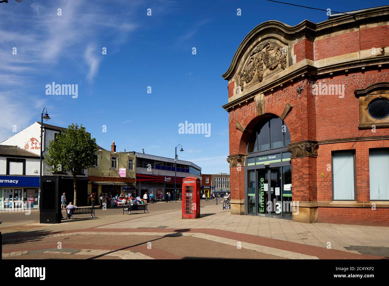 Market square clock centre hires stock photography and images Alamy