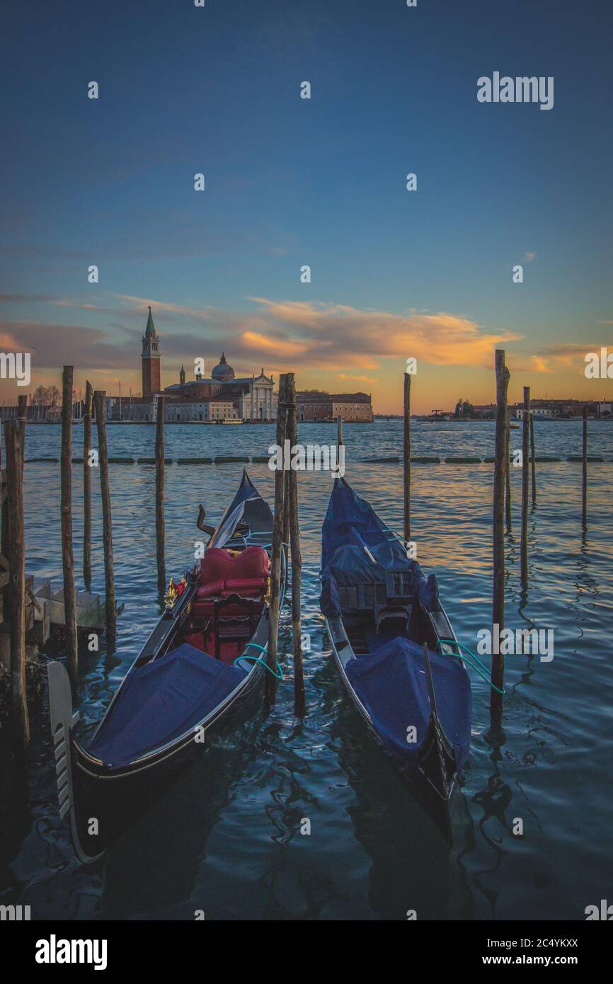 Gondola in the harbour of venice hi-res stock photography and images ...