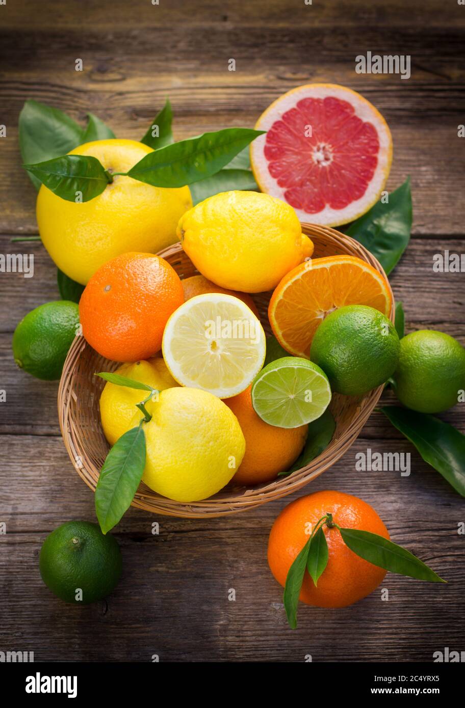 Citrus fruits in the basket hi-res stock photography and images - Alamy