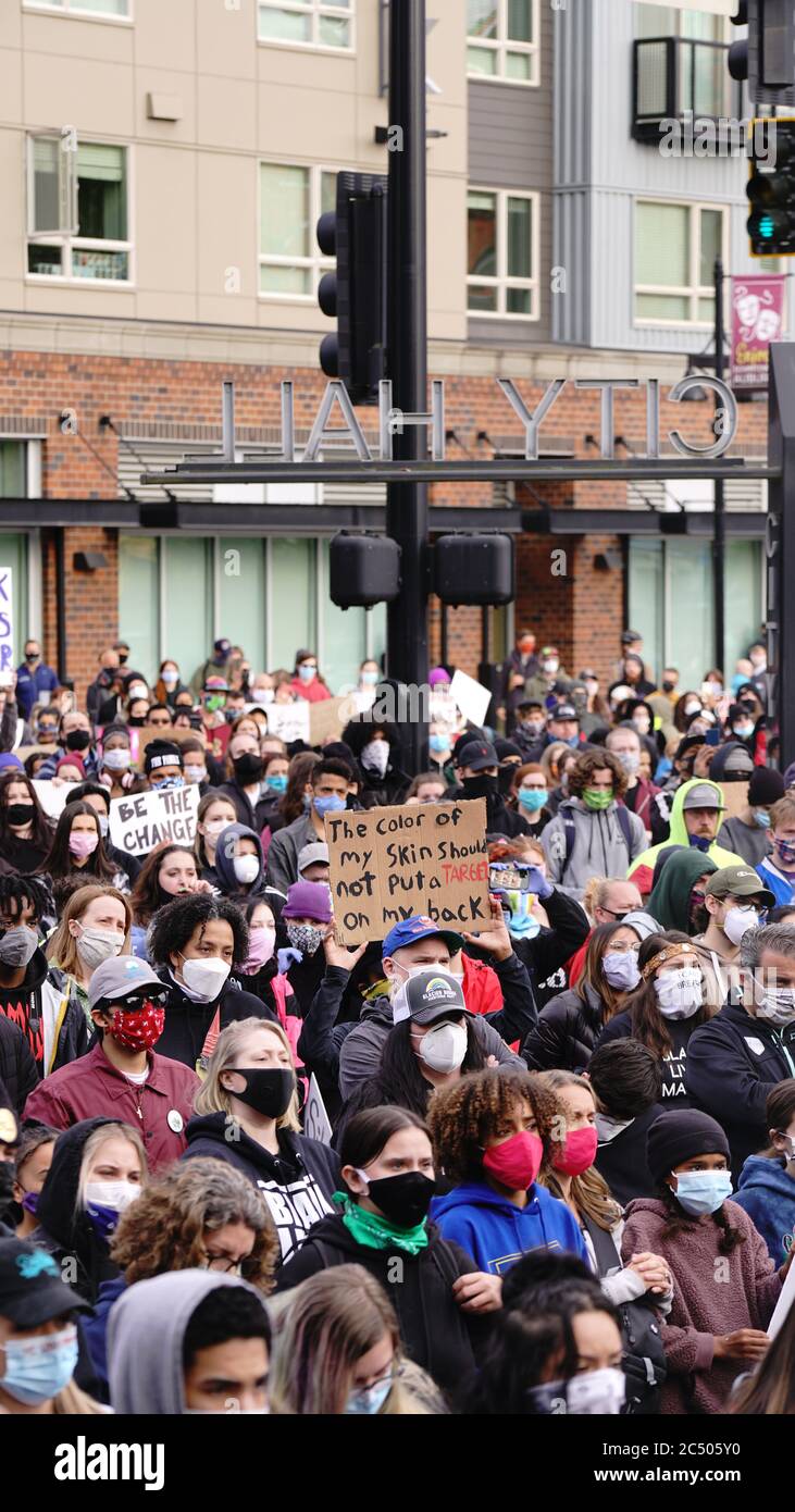 Auburn, WA/USA – June 2: Street View Protesters Gather while Police keep watch at City Hall to March for George Floyd Auburn on June 2, 2020 Stock Photo