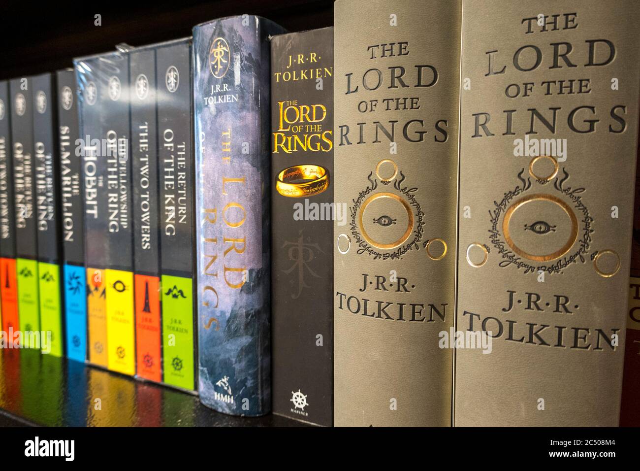 Lord of the rings book cover hi-res stock photography and images - Alamy