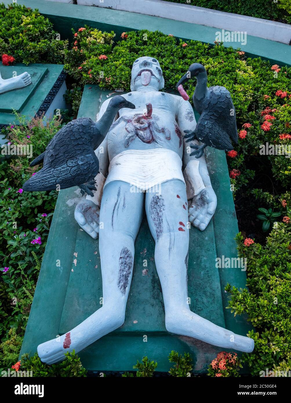 Birds Eating a Corpse, Wat Preah Prom Rath, Siem Reap, Cambodia Stock Photo