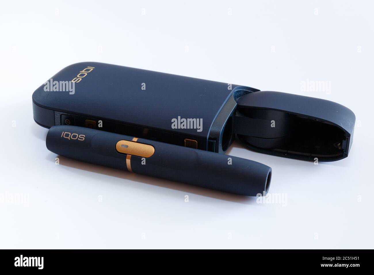 Iqos hi-res stock photography and images - Page 2 - Alamy