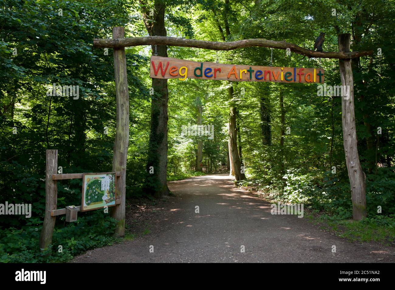 entry to the biodiversity path in the Waldau area in the Kottenforst, Bonn, North Rhine-Westphalia, Germany.  Eingang zum Weg der Artenvielfalt in der Stock Photo