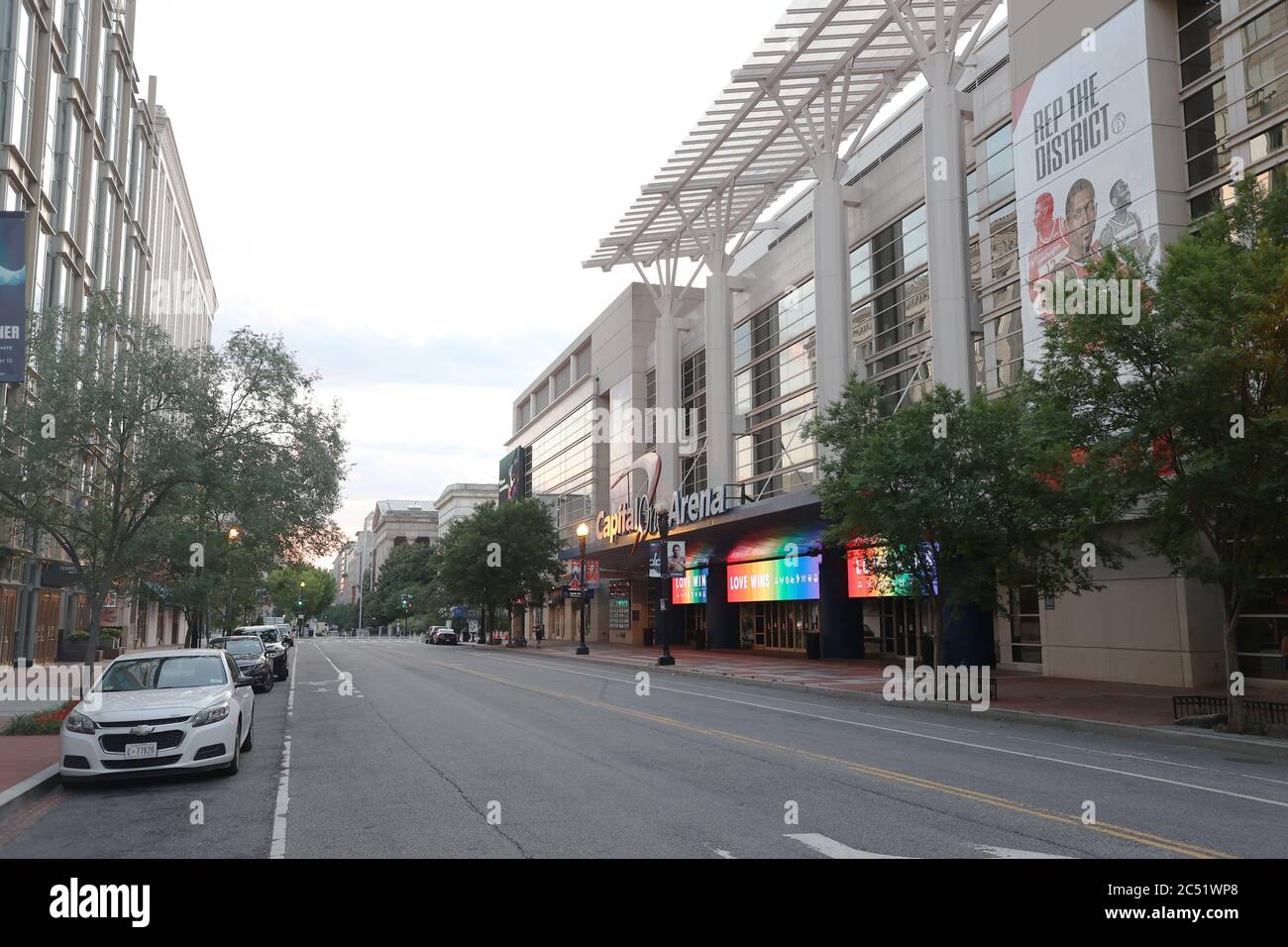 Capital one arena exterior washington hi-res stock photography and ...