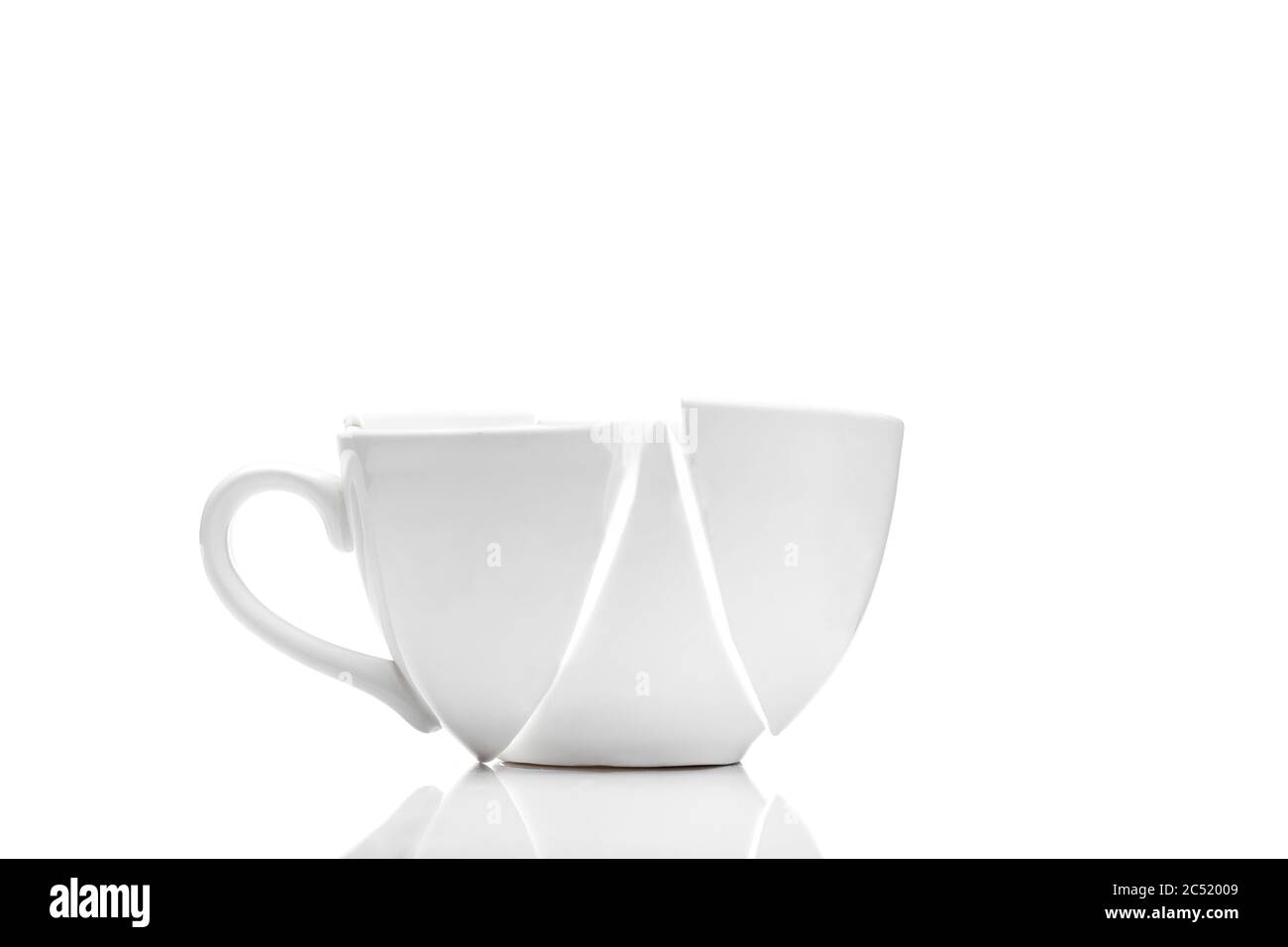 Crockery smash hires stock photography and images Alamy