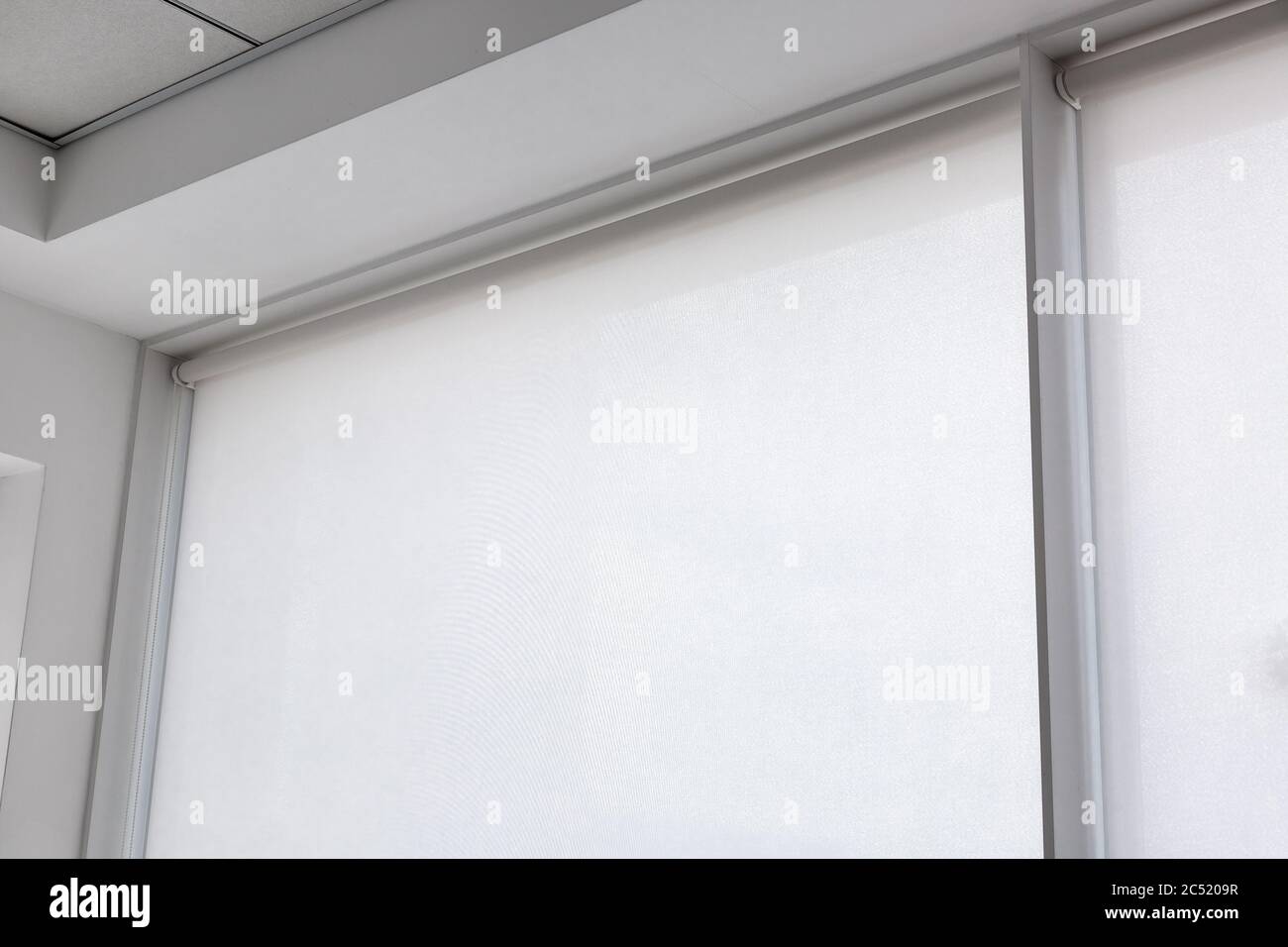 Retractable roll up hi-res stock photography and images - Alamy