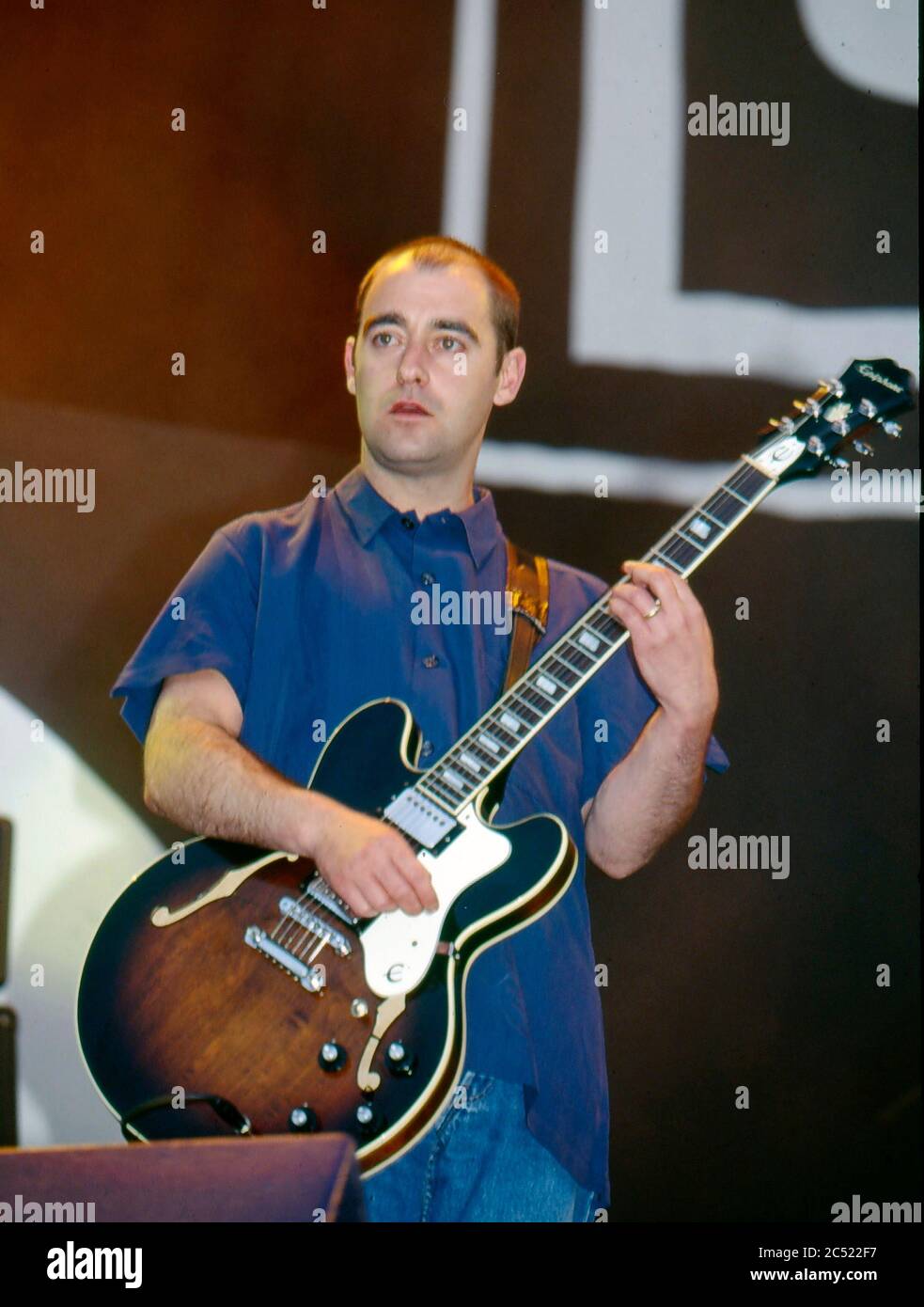 ミュージシャン Oasis Loch Lomond Oasis - Loch Lomond 1996 (Backstage) - YouTube