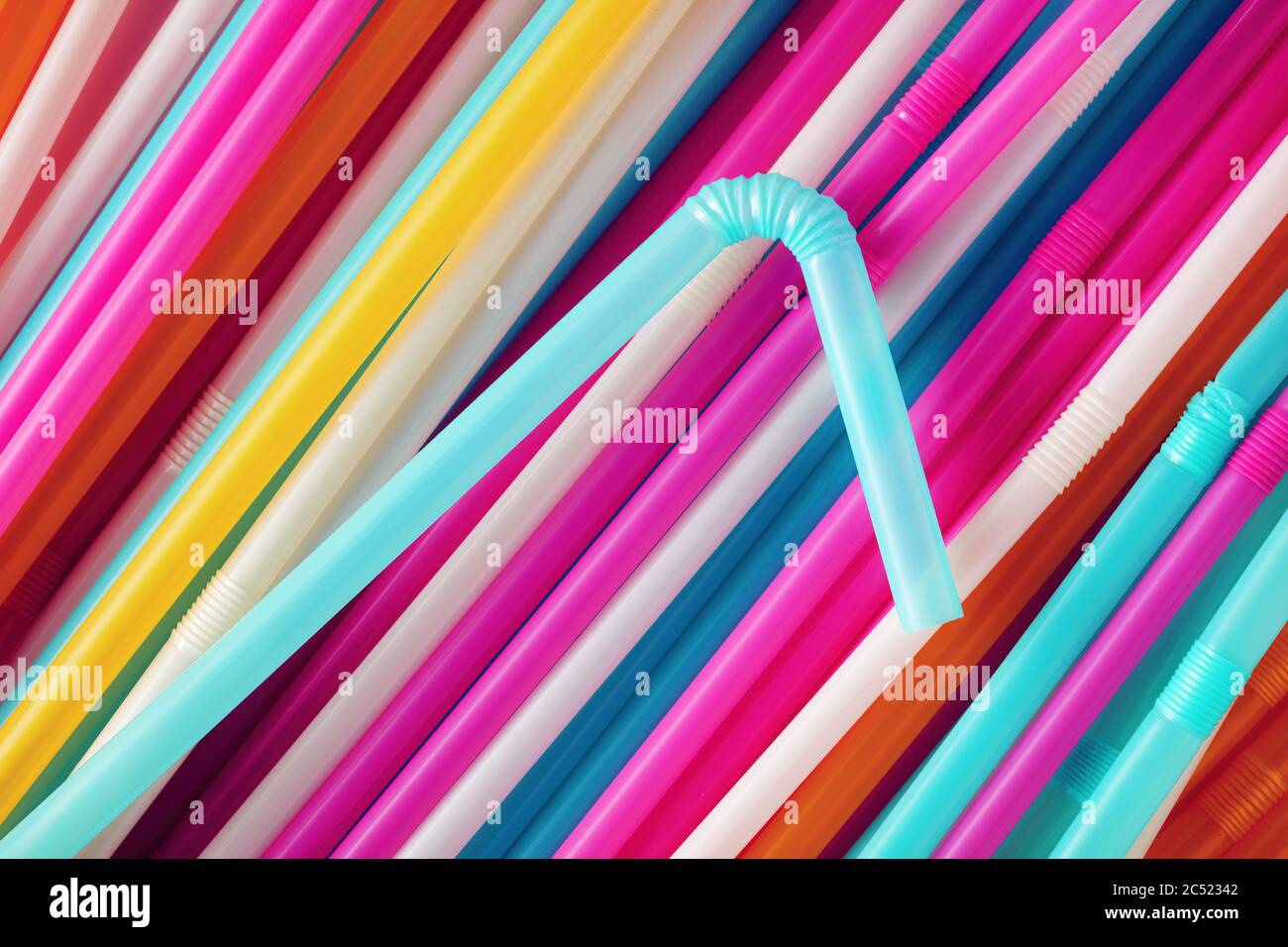 Plastic Straws, 200 Packs Of Straws Drinking Plastic Straws Reusable Curly Straws  Reusable Straw Multicolor Striped Bendable Straws Flexible Straws