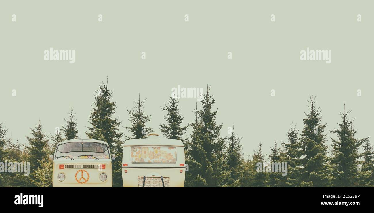 Vintage camper hi-res stock photography and images - Alamy