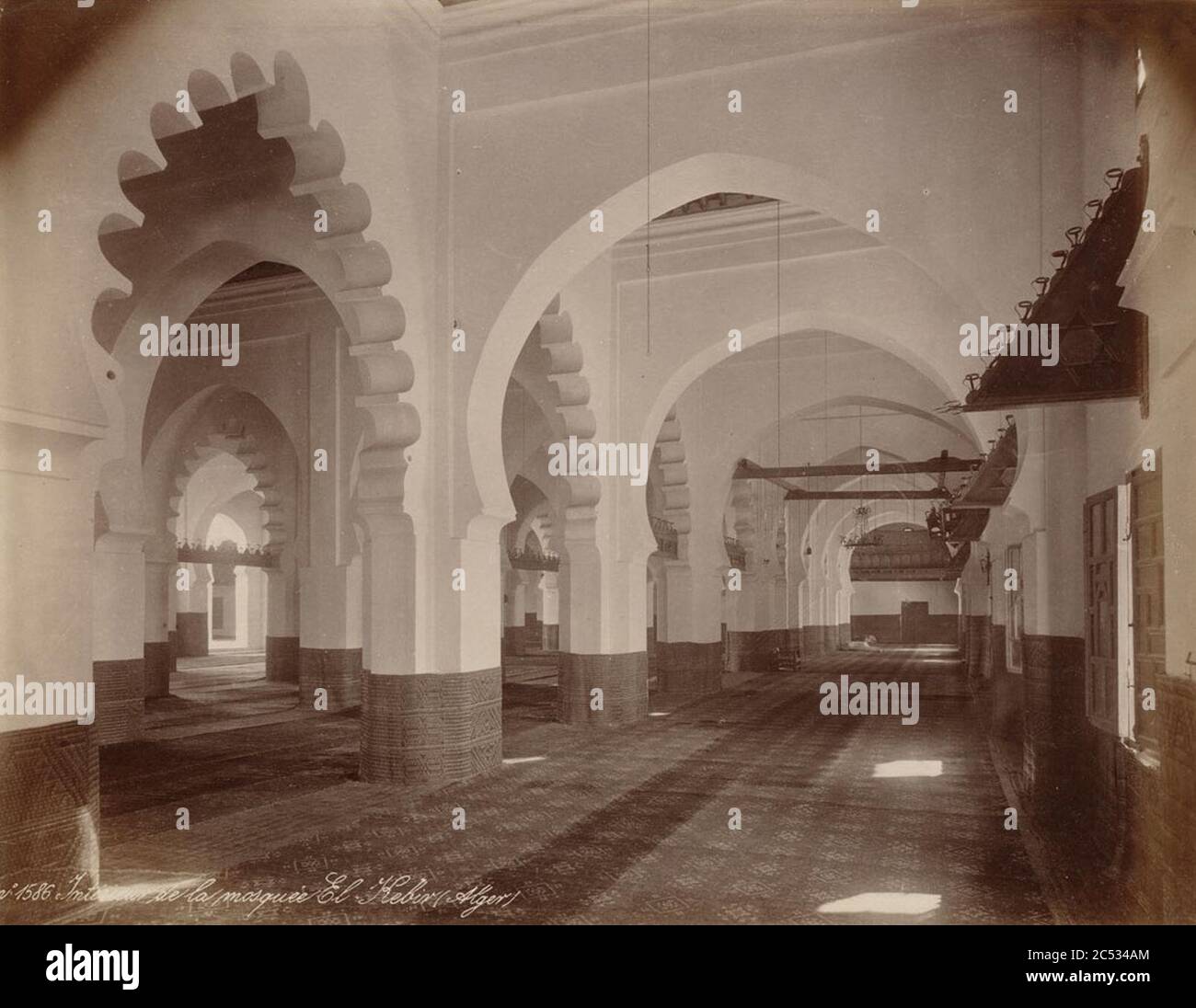 Interior of Grand mosque Stock Photo - Alamy
