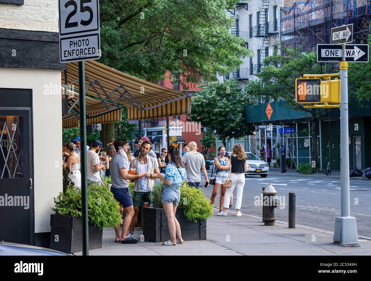 Corner restaurant new york hires stock photography and images Alamy