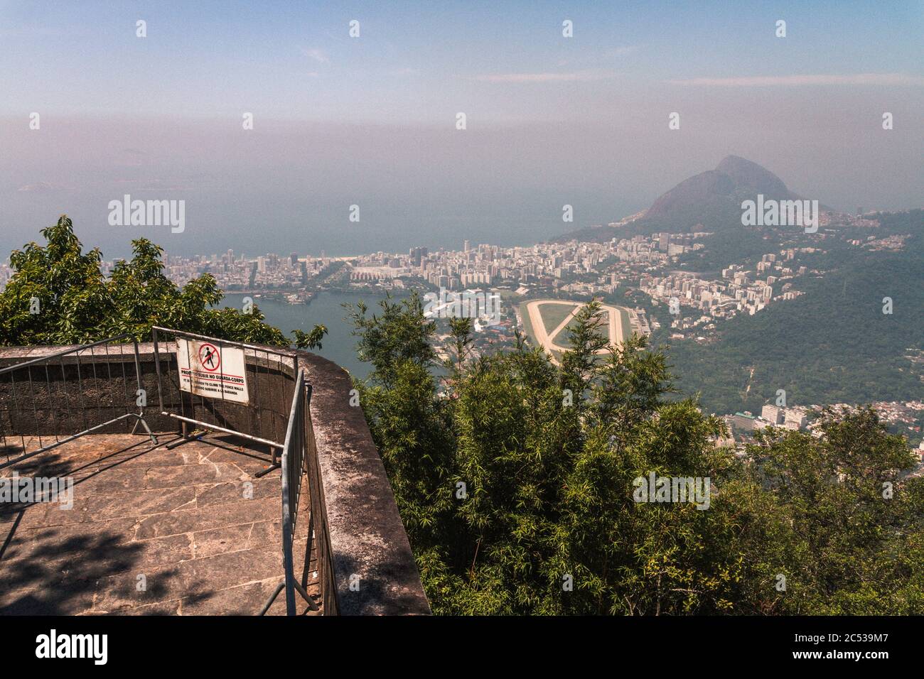 Rio de janeiro brazil club hi-res stock photography and images - Alamy
