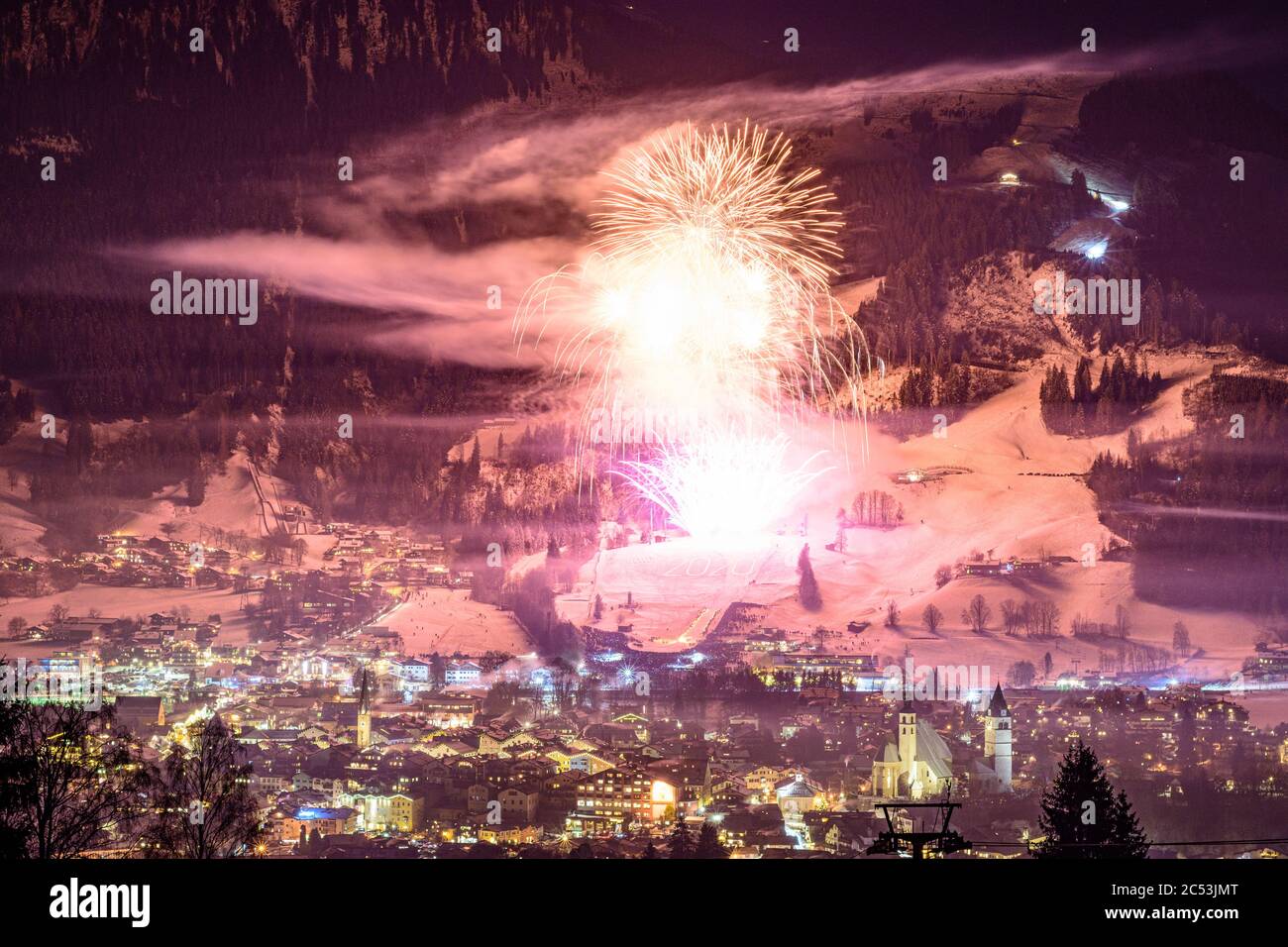 Kitzbühel, Kitzbühel city center, mountain Hahnenkamm ski downhill