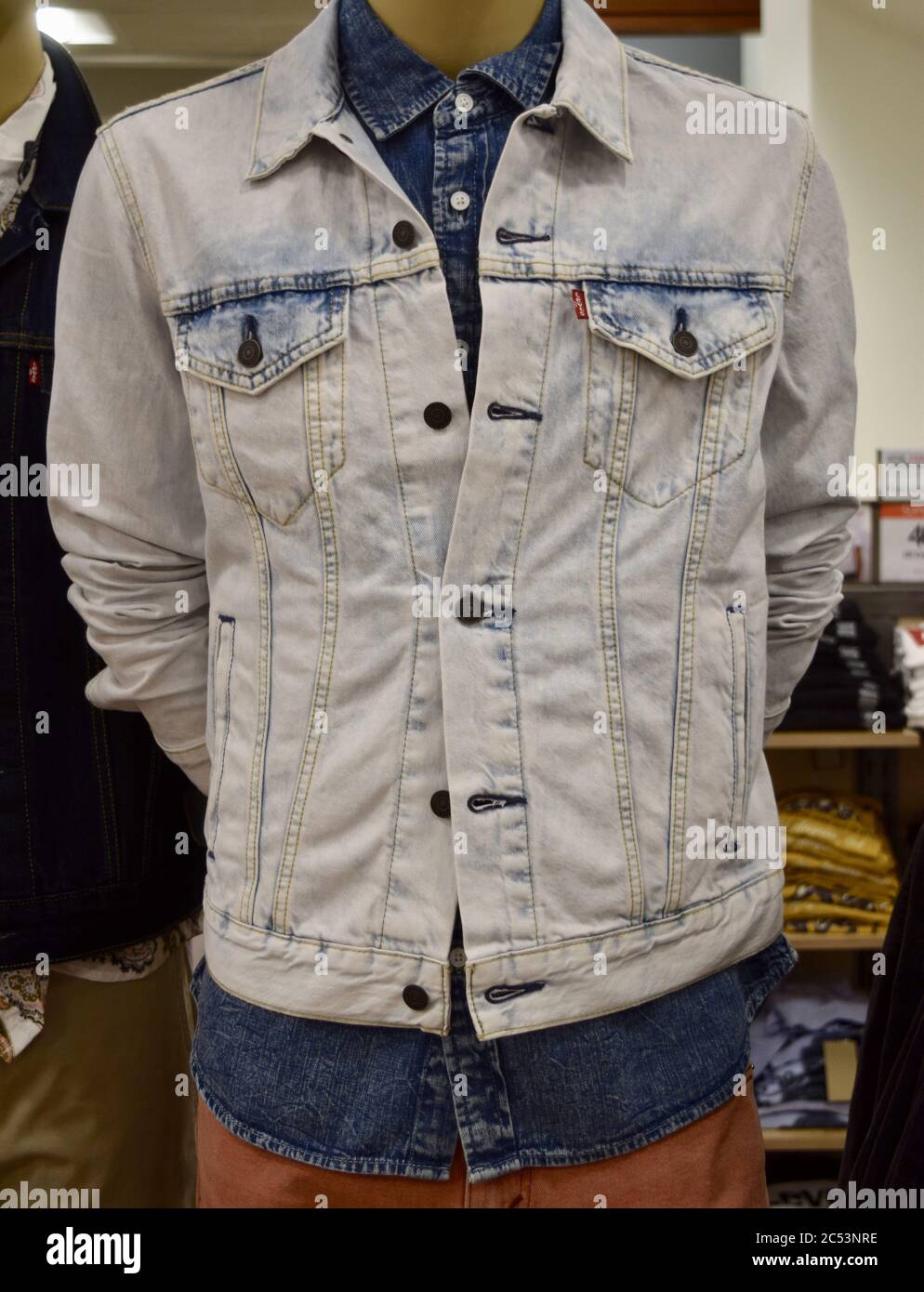 mens Levi faded denim white 