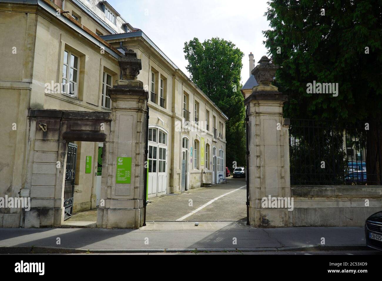 Immeuble Simon Nancy 94438. Stock Photo