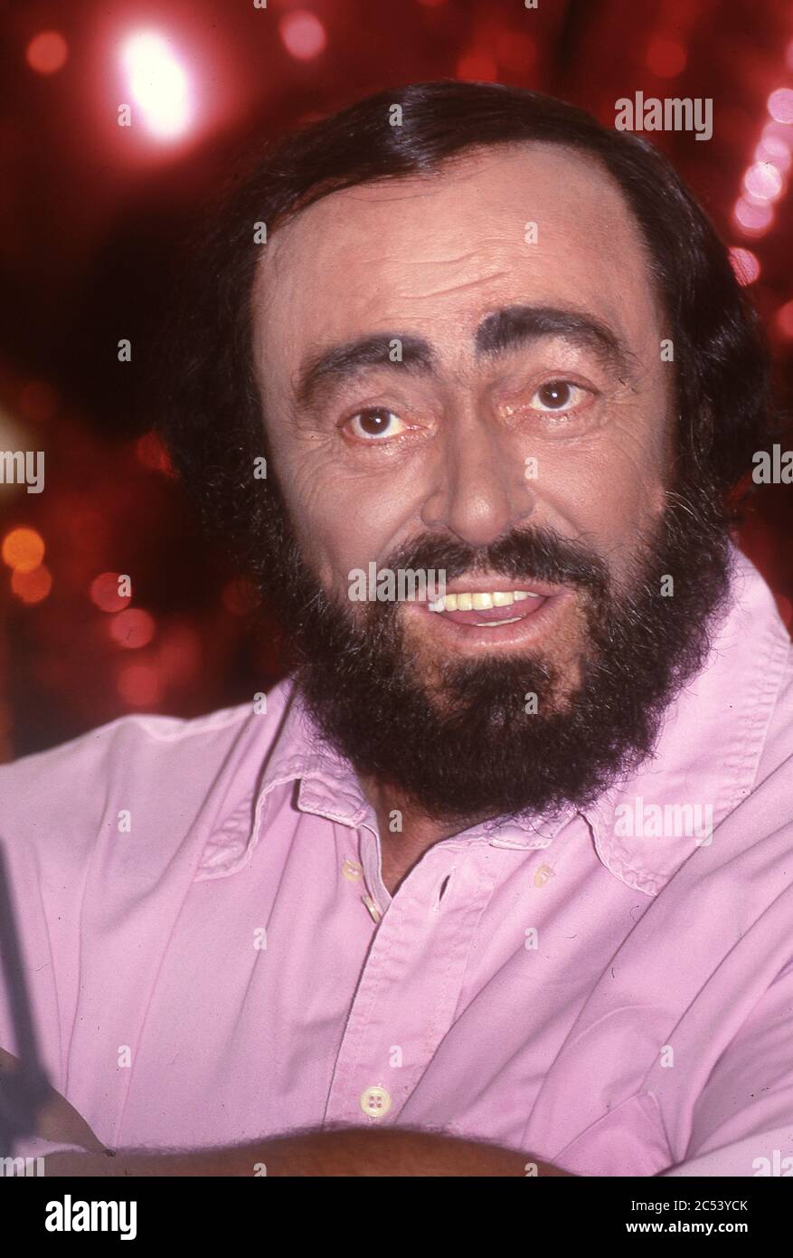 Luciano Pavarotti backstage after his concert at Earl's Court Exhibition Hall 15th June 1999 Stock Photo