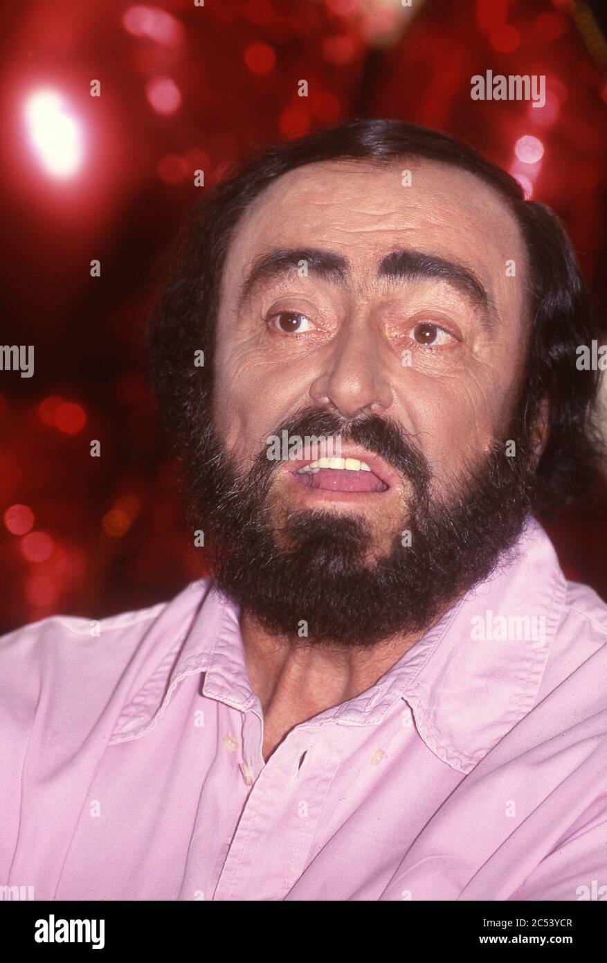 Luciano Pavarotti backstage after his concert at Earl's Court Exhibition Hall 15th June 1999 Stock Photo