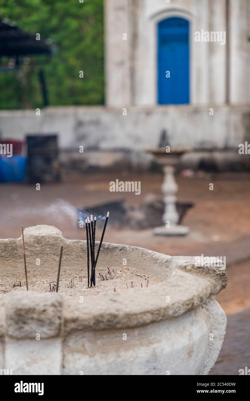 Incense sticks tradition in Sri Lanka Stock Photo Alamy
