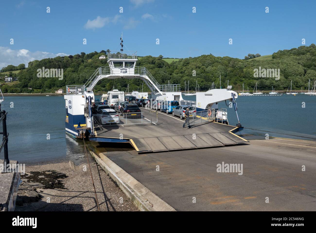 Dartmouth Higher Ferry, vehicle ferry crossing the River Dart