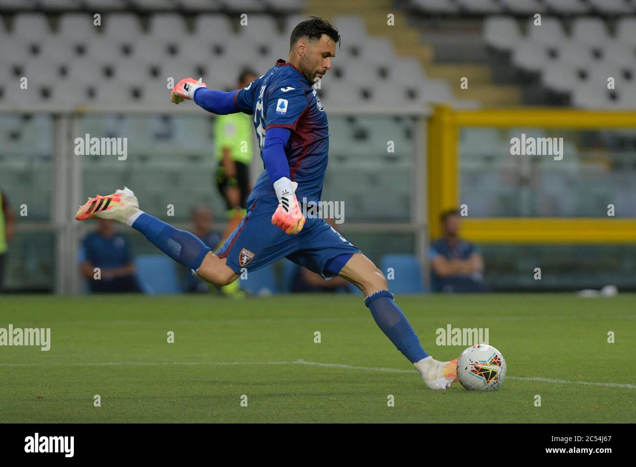 Torino F.C. Soccer Club Logo Editorial Photography - Image of gladbach,  football: 111945862