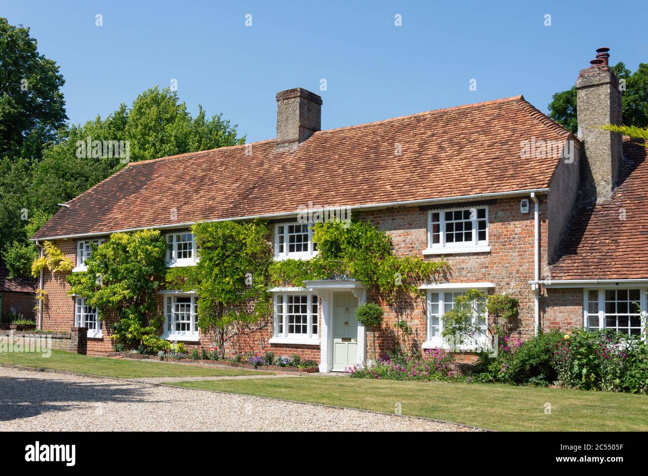 Large house with garden, High Street, Kintbury, Berkshire, England, United Kingdom Stock Photo