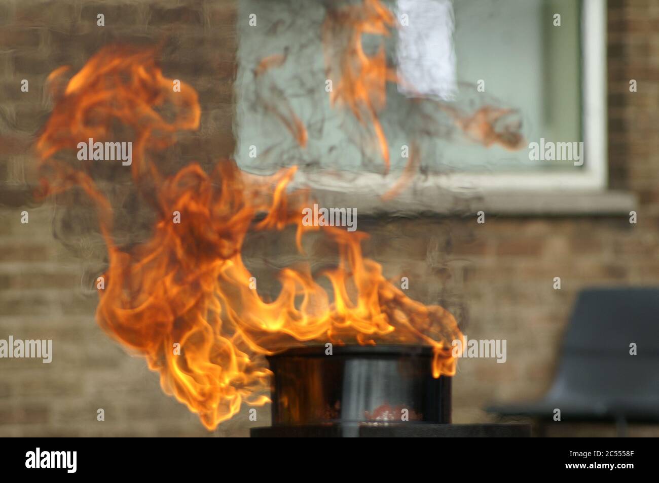 chip pan fire Stock Photo Alamy