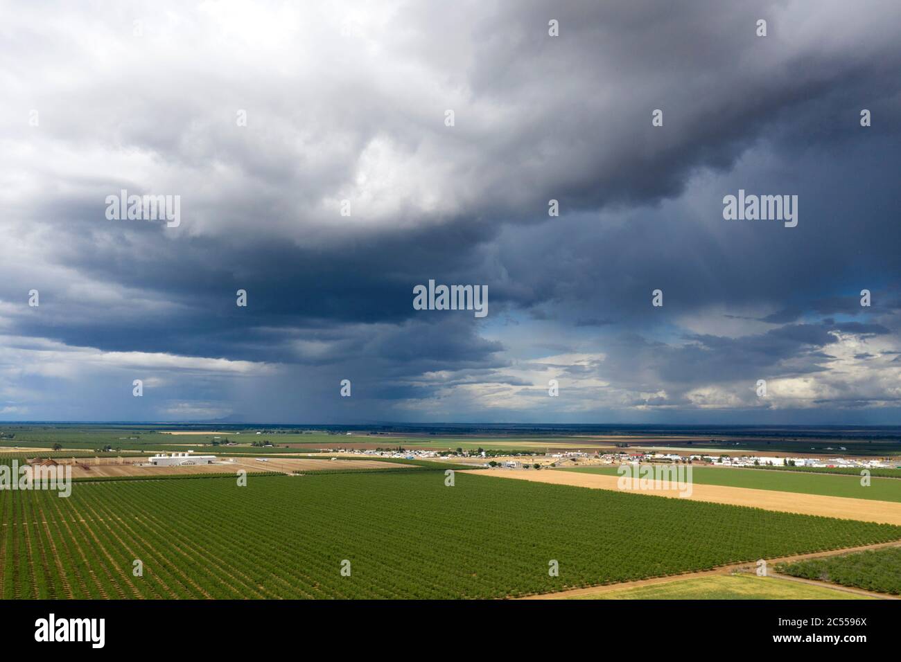 Thunderstorm over farms of Yolo County, California in the spring Stock Photo