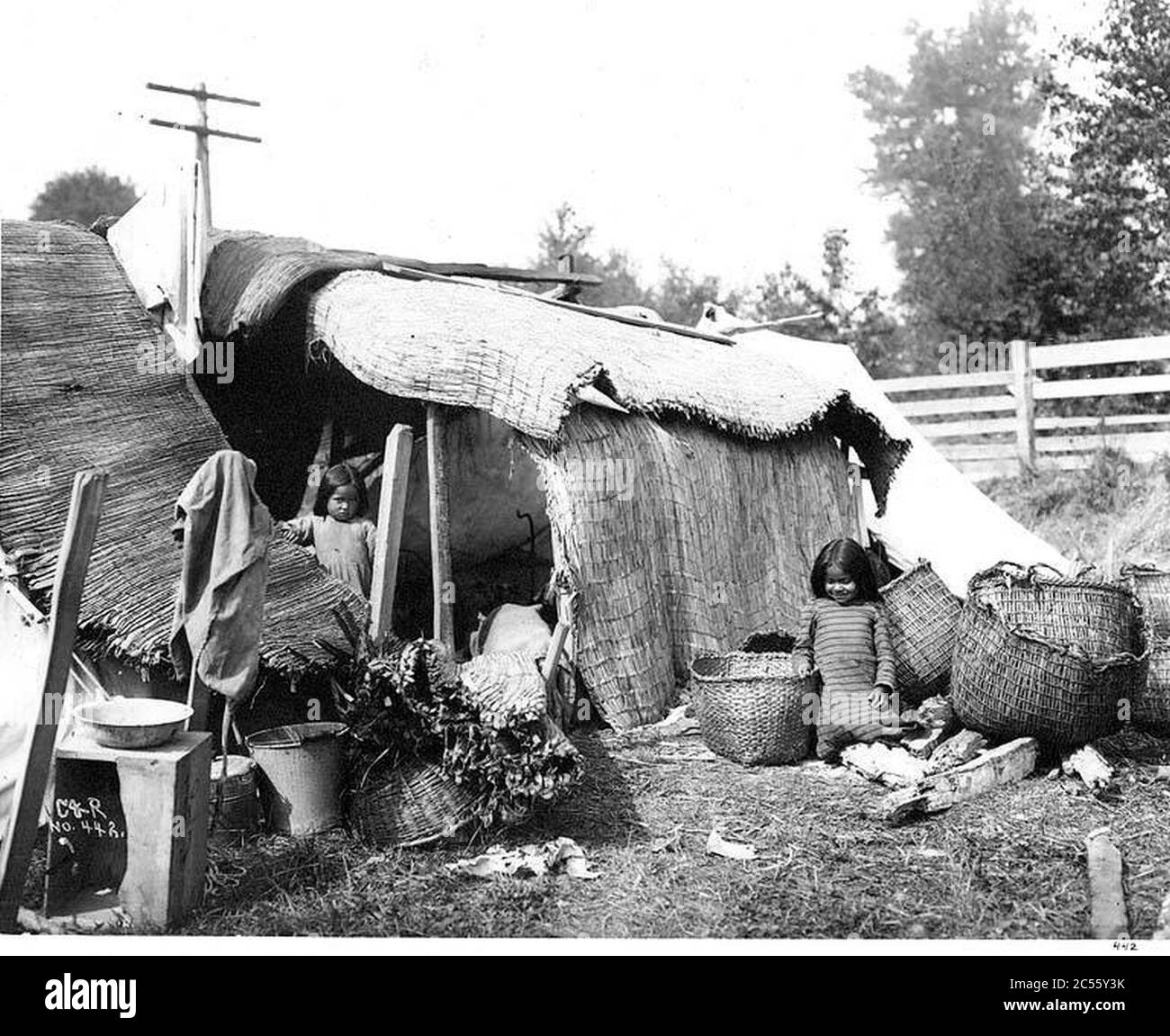 Hop pickers hires stock photography and images Alamy
