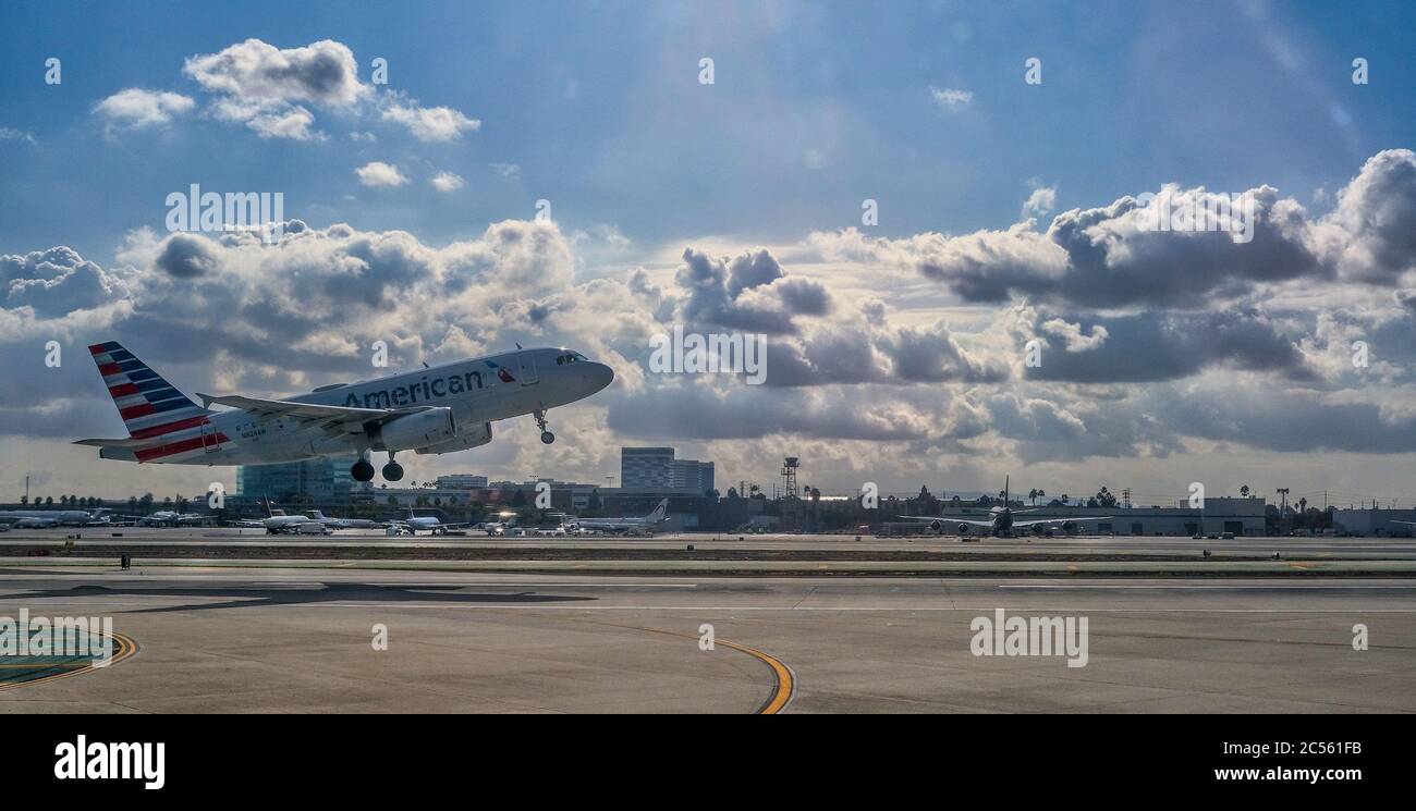American Airlines Wheels Up Stock Photo Alamy