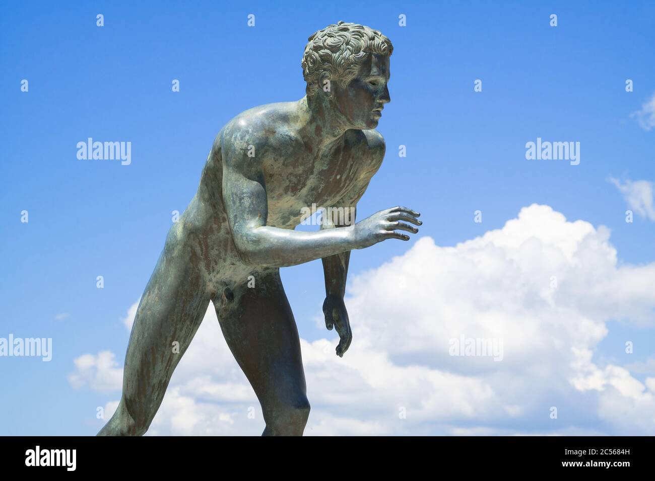 Statue greek runner hires stock photography and images Alamy