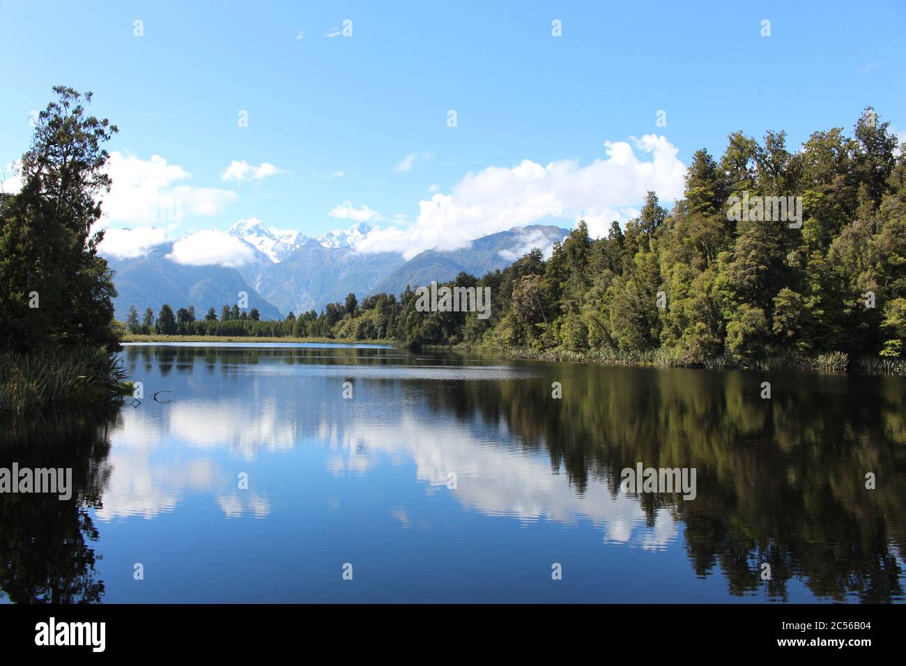 Beautiful Lake Matheson in New Zealand Stock Photo - Alamy